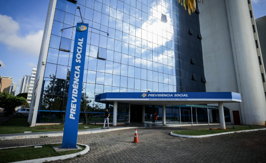 STF decide por unanimidade que INSS mantém controle sobre teto de juros do consignado