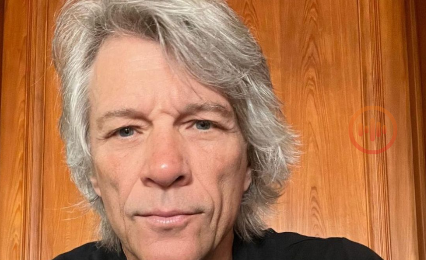 Jon Bon Jovi fala sobre experiência de ser avô: “Tem sido maravilhoso”